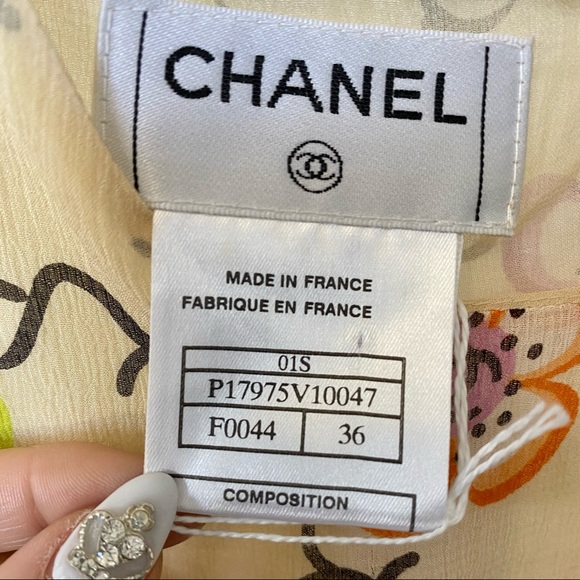 SALE!CHANEL Vintage silk top - Picture 12 of 13